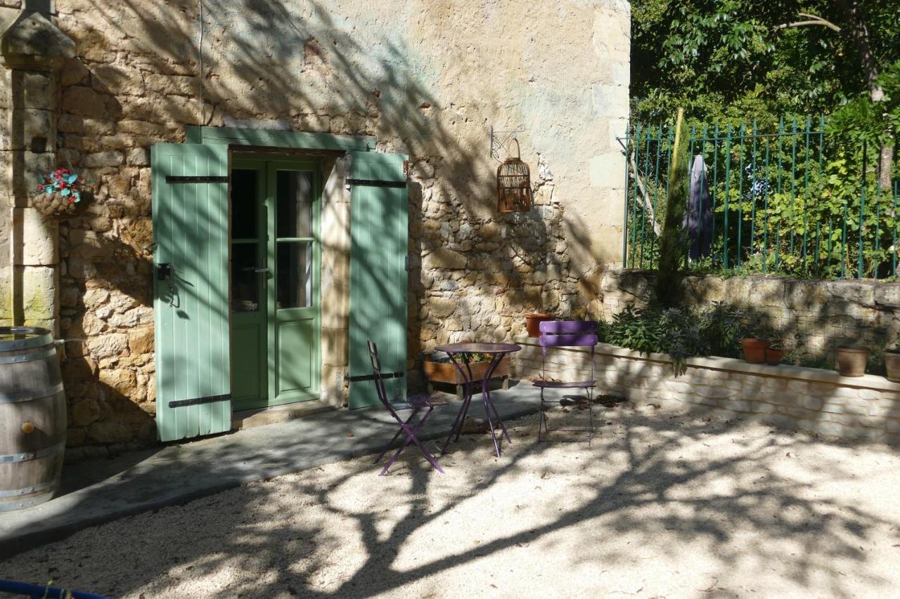 1 Rue Pasquet - 2 Double Rooms In The Main House Beaumont-du-Périgord Eksteriør bilde